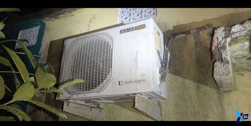 AC 1 ton for sell urgently