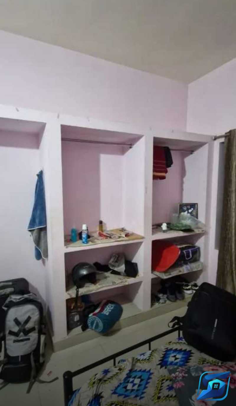 1 room available in 3bhk for bachelor or couple