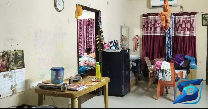 2bhk available at chandrasekharpur for family or bachelor