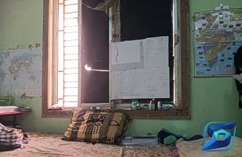 Sharing 2BHK Unfurnished Flat (Available from 1st June) for Competitive Girl Student