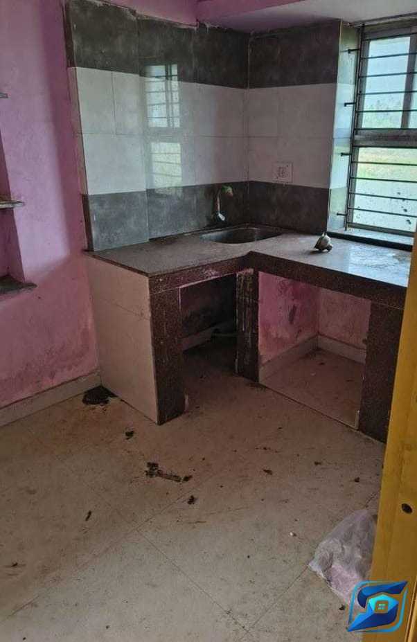 2BHK Semi-Furnished Flat (Available) for Family & Bachelor