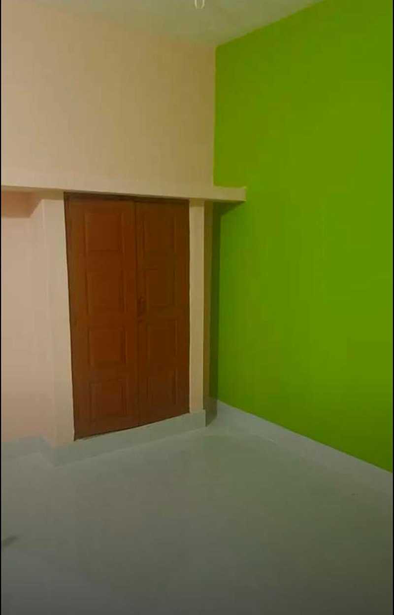 2BHK house available for family